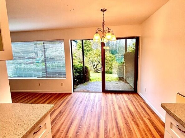 19414 Aurora Avenue N 107, Shoreline WA 98133