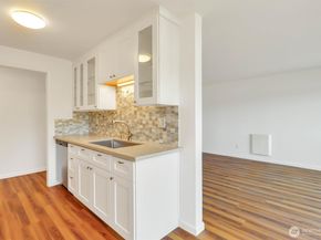 19414 Aurora Avenue N 107, Shoreline WA 98133