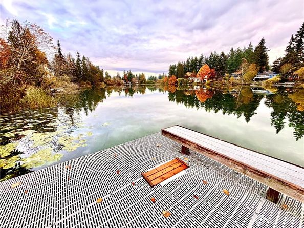 19414 Aurora Avenue N 107, Shoreline WA 98133