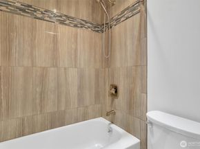 19414 Aurora Avenue N 107, Shoreline WA 98133