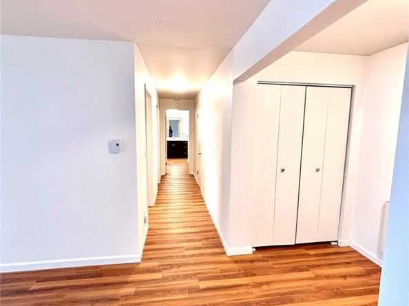 19414 Aurora Avenue N 107, Shoreline WA 98133