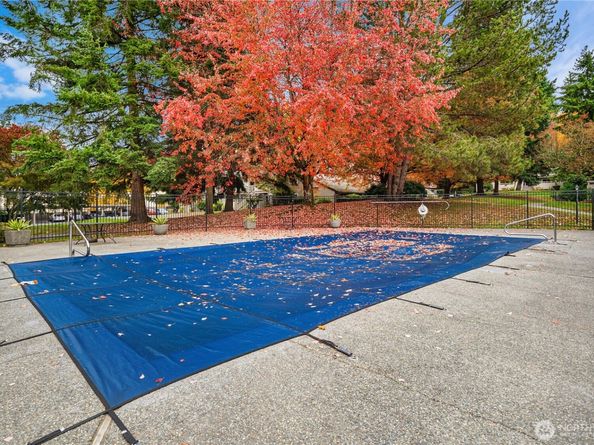 14200 NE 171st Street E105, Woodinville WA 98072