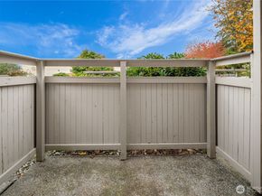 14200 NE 171st Street E105, Woodinville WA 98072