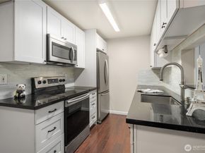 14200 NE 171st Street E105, Woodinville WA 98072