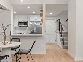 155 S 330th Street D, Federal Way WA 98003