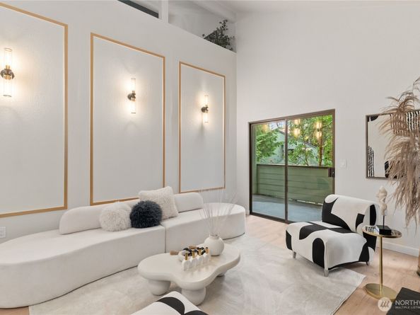 155 S 330th Street D, Federal Way WA 98003