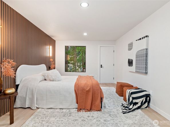 155 S 330th Street D, Federal Way WA 98003