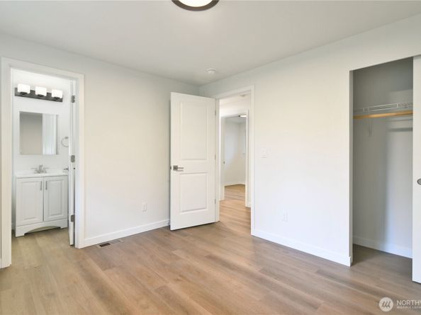 120 NE 166th Street, Shoreline WA 98155