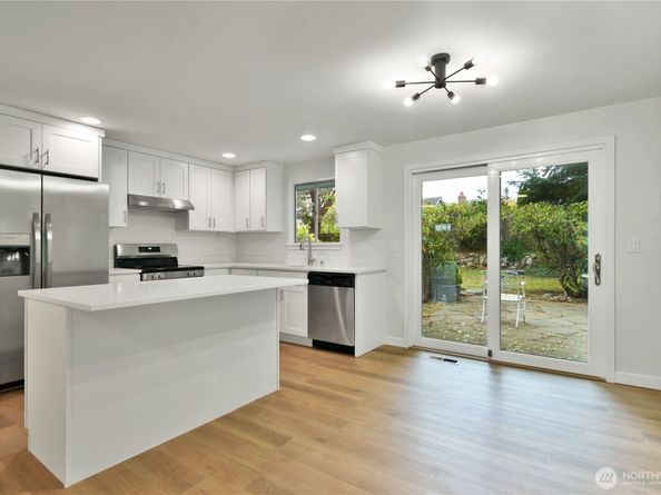 120 NE 166th Street, Shoreline WA 98155