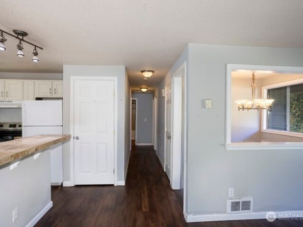 27017 Tamsen Avenue NW, Poulsbo WA 98370