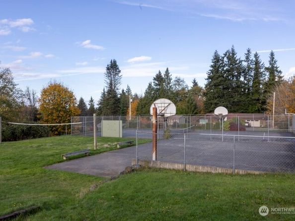 27017 Tamsen Avenue NW, Poulsbo WA 98370