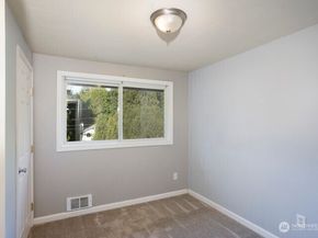 27017 Tamsen Avenue NW, Poulsbo WA 98370