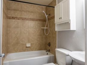 27017 Tamsen Avenue NW, Poulsbo WA 98370