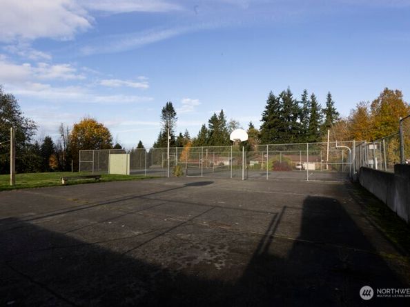 27017 Tamsen Avenue NW, Poulsbo WA 98370