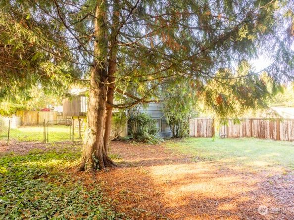 27017 Tamsen Avenue NW, Poulsbo WA 98370