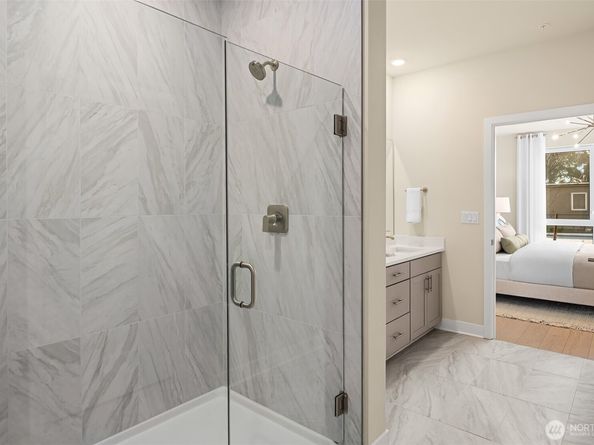 6901 NE 184th Lane 301, Kenmore WA 98028