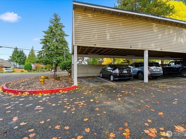 12515 NE 132nd Court A101, Kirkland WA 98034