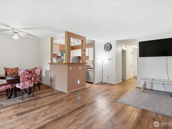 12515 NE 132nd Court A101, Kirkland WA 98034