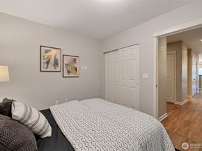 900 Aurora Avenue N 204, Seattle WA 98109