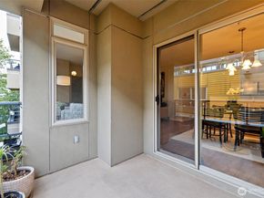 900 Aurora Avenue N 204, Seattle WA 98109