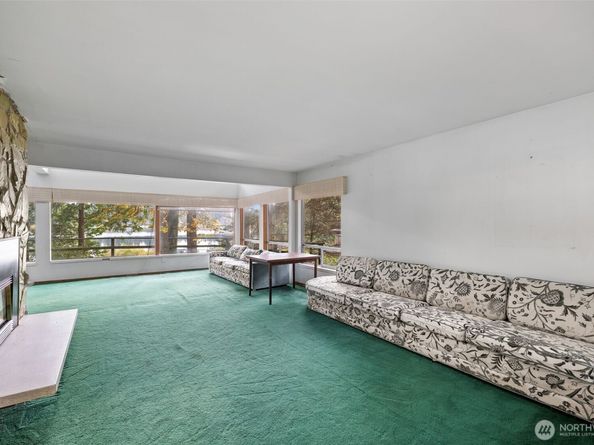 16051 SE 16th Street, Bellevue WA 98008