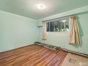 16051 SE 16th Street, Bellevue WA 98008