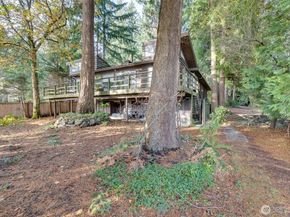 16051 SE 16th Street, Bellevue WA 98008