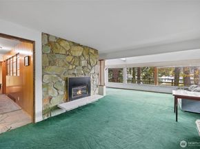 16051 SE 16th Street, Bellevue WA 98008
