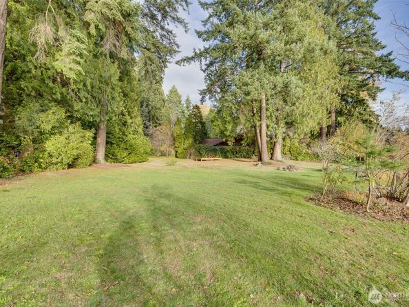 16051 SE 16th Street, Bellevue WA 98008