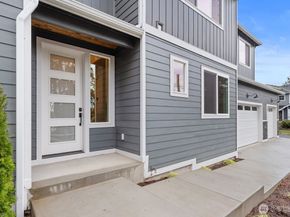 1720 S Lake Stickney Drive, Lynnwood WA 98087