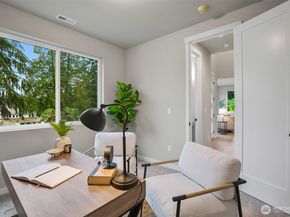 1720 S Lake Stickney Drive, Lynnwood WA 98087