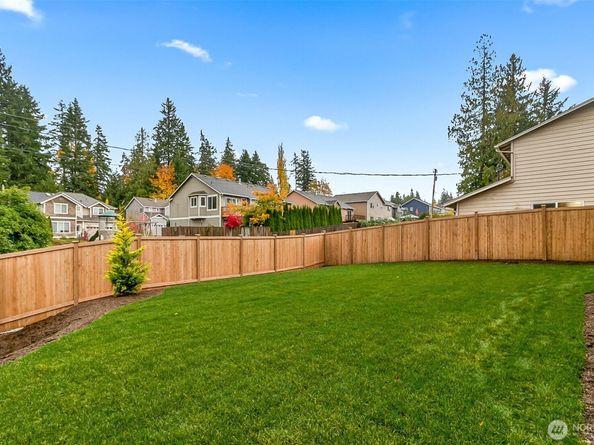 1720 S Lake Stickney Drive, Lynnwood WA 98087