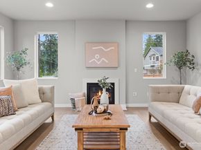 1720 S Lake Stickney Drive, Lynnwood WA 98087