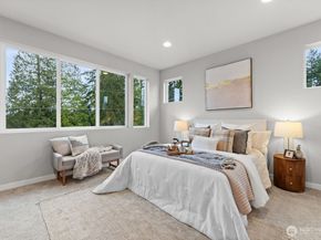 1720 S Lake Stickney Drive, Lynnwood WA 98087