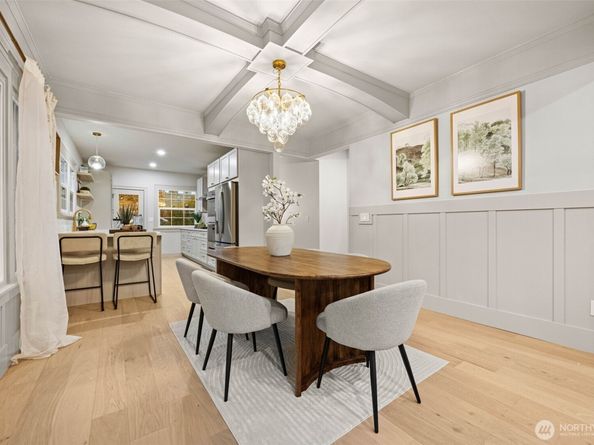 6317 14th Avenue NE, Seattle WA 98115