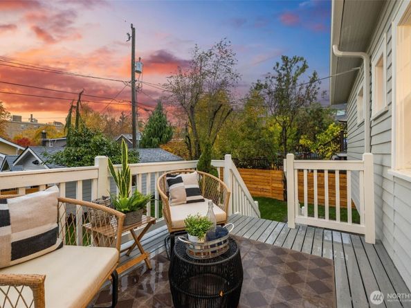 6317 14th Avenue NE, Seattle WA 98115