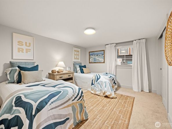 6317 14th Avenue NE, Seattle WA 98115