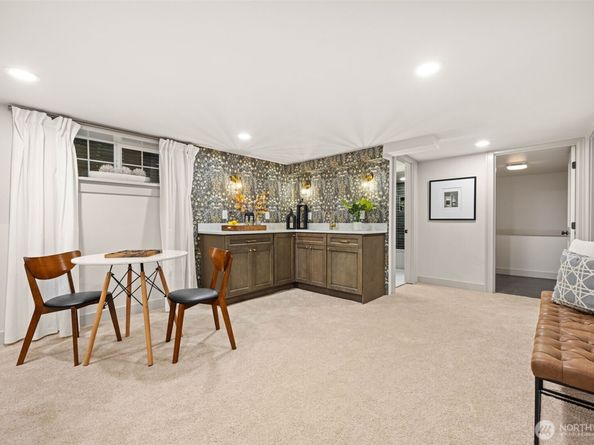 6317 14th Avenue NE, Seattle WA 98115