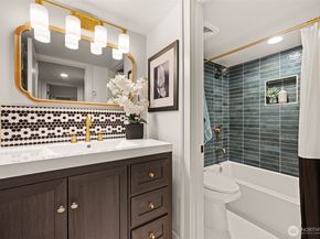 6317 14th Avenue NE, Seattle WA 98115