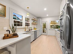 6317 14th Avenue NE, Seattle WA 98115