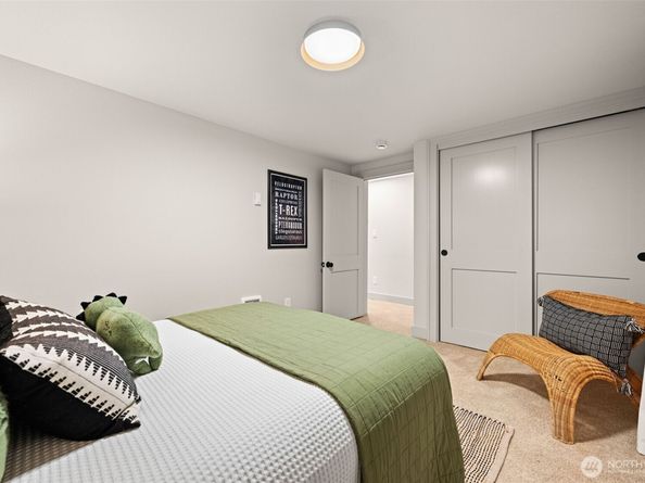 6317 14th Avenue NE, Seattle WA 98115