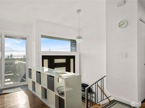 304 S 213th Street, Des Moines WA 98198