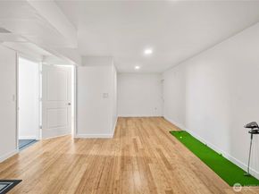 304 S 213th Street, Des Moines WA 98198