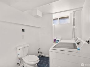 304 S 213th Street, Des Moines WA 98198