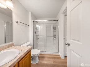 10026 NE 127th Place D117, Kirkland WA 98034