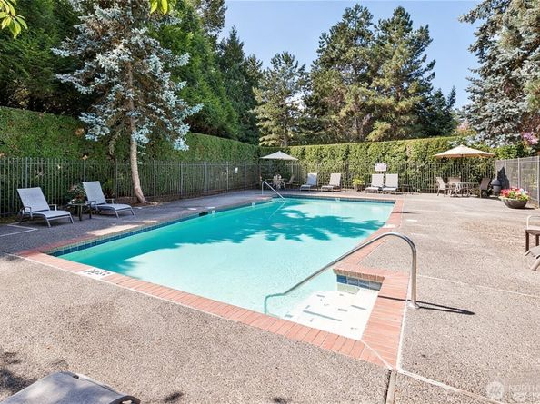 10026 NE 127th Place D117, Kirkland WA 98034