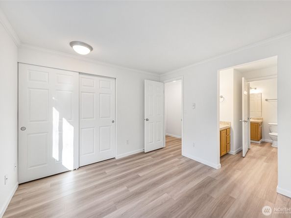 10026 NE 127th Place D117, Kirkland WA 98034