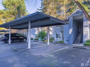 10026 NE 127th Place D117, Kirkland WA 98034