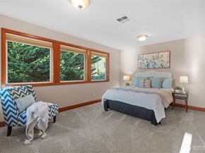 20619 NE 16th Street, Sammamish WA 98074