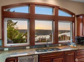 20619 NE 16th Street, Sammamish WA 98074